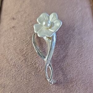Vintage Silver-toned And Enamel Flower Brooch with Pearl Accent